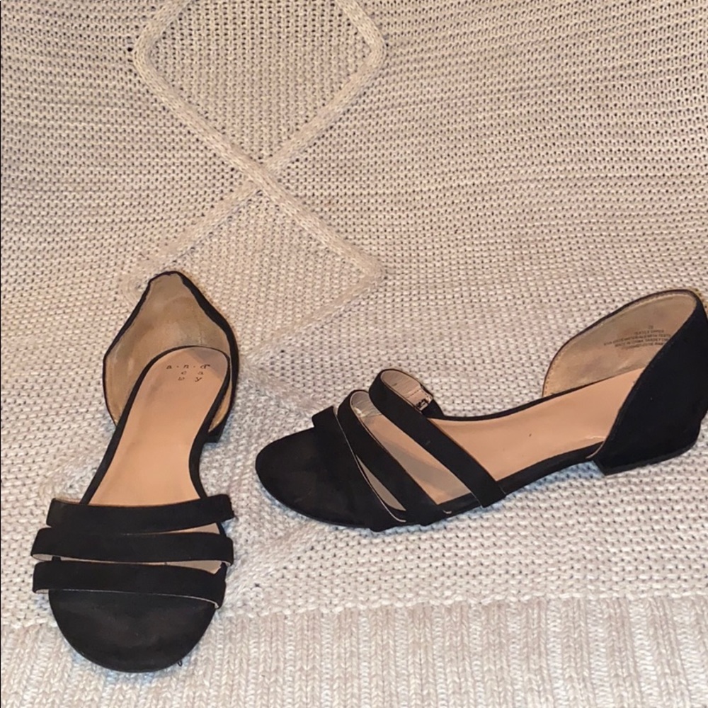 Black sandals